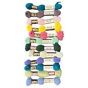 DMC Laine Colbert Tapestry Needlepoint Pure Wool‎ Yarn Colorful Lot Of 13